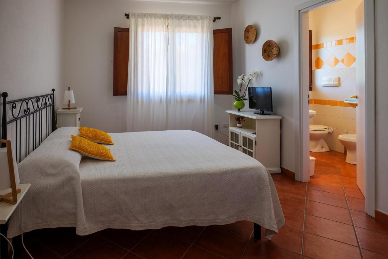 Bed and Breakfast La Colbula Castelsardo Exterior foto